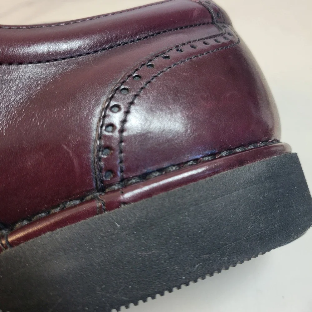 Rockport DresSports Mens 11 W Burgundy Leather Wingtip Oxford Vibram Shoe